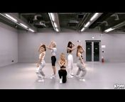 K-Pop Dance Mirror