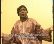Mourtoudo Diop continue le déroulement autobiographique et politique de sa vie de militant dans cette deuxième partie de l&#39;entretien que nous avons filmé en février 2005 à Mantez-la-Jolie. Il explique son action pour la défense et l&#39;épanouissment de la langue Peulh, des Pulaars et des Noirs Mauritaniens en général face à la répression féroce dont ils ont subi à partir de 1986. Ces plages vidéo sont accompagnés par le texte de son discours et sont libres d&#39;utilisation pour les cher