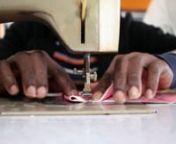In July 2016, Lai-momo, Italian organization managing asylum-seeker welcome centre, and the International Trade Centre’s Ethical Fashion Initiative launched a vocational training centre for migrants in Italy. In this training centre, 18 asylum-seekers are undergoing an on-the-job learning programme to acquire a skillset in leather goods making. Once fully trained, the migrant apprentices will have increased their employability and be valued resources for the fashion and lifestyle manufacturing