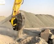The bucket BF120.4 is crushing big concrete and asphalt plates on a Komatsu PC400 in United Arab Emirates. The crushed material will be re-used in an other road construction project as roadbeds. With MB in fact roadbeds/dig fillls/drainage beds can be carried out with the same materials present on-site, without having to bring in materials.
