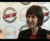From B-movie culture to AAA television programming: A 5 minute portrait of Gale Anne Hurd, one of the most influential contemporary players in Hollywood and producer of Terminator, Terminator2, Aliens, Alien Nation, Tremors, No Escape, Hulk(s) and smash hit TV show The Walking Dead. nnDe la série B à la série A, voici un portrait de la productrice américaine Gale Anne Hurd, une femme ayant façonné une bonne partie du cinéma américain contemporain, avec Terminator, Terminator 2, Aliens, H