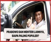 Prabowo, Sandiaga, Risma, Luhut, Erick Thohir, Siapa Paling Populer?&#60;br/&#62;&#60;br/&#62;Popularitas Menteri Pertahanan Prabowo Subianto tertinggi di antara menteri-menteri lainnya, kata hasil survei lembaga Indonesia Political Opinion. Popularitas politikus Partai Gerindra itu mencapai 94 persen.&#60;br/&#62;&#60;br/&#62;Prabowo dipilih lebih tegas (32 persen), merakyat (26 persen), sering menemui masyarakat (18 persen).&#60;br/&#62;&#60;br/&#62;Peringkat kedua ditempati Menteri Pariwisata dan Ekonomi Kreatif Sandiaga Uno (87 persen) yang juga politikus Partai Gerindra.&#60;br/&#62;&#60;br/&#62;Selengkapnya dalam video ini.&#60;br/&#62;&#60;br/&#62;Link Terkait:&#60;br/&#62;https://www.suara.com/news/2021/12/04/145152/prabowo-sandiaga-risma-luhut-erick-thohir-siapa-paling-populer&#60;br/&#62;&#60;br/&#62;#Prabowo #Sandiaga #Risma &#60;br/&#62;&#60;br/&#62;VO/Video Editor: Gita/Azka Rizqi Azura&#60;br/&#62;==================================&#60;br/&#62;&#60;br/&#62;Homepage: https://www.suara.com&#60;br/&#62;Facebook Fan Page: https://www.facebook.com/suaradotcom&#60;br/&#62;Instagram:https://www.instagram.com/suaradotcom/&#60;br/&#62;Twitter:https://twitter.com/suaradotcom