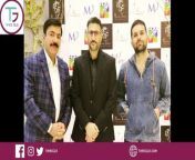 #Parizad #HashimNadeem #TimesGlo#guru &#60;br/&#62;&#60;br/&#62;The Pakistani drama serial &#39;Parizaad&#39;, which is a realistic story revolving around a boy who has dark skin and has been brought up in a backward family, his appearance was always ridiculed. Asad Mumtaz, who played the role, was well received by celebrities and audiences.He played the role of guru in this play, He represented the transgender community in this video&#60;br/&#62;&#60;br/&#62;&#60;br/&#62;&#60;br/&#62;&#60;br/&#62;&#60;br/&#62;&#60;br/&#62;Join Times Glo on Social Networks:&#60;br/&#62;Facebook: https://www.facebook.com/Timesglo&#60;br/&#62;Twitter: https://twitter.com/Timesglo&#60;br/&#62;Instagram: https://www.instagram.com/timesglo