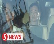 A day after his high-profile release from detention, Thailand&#39;s former premier Thaksin Shinawatra met with prosecutors on Monday (Feb 19) to discuss allegations he insulted the powerful monarchy, during which he appeared &#92;
