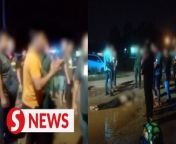Melaka police chief Deputy Comm Datuk Zainol Samah on Friday (April 12) said a 37-year-old traffic policeman had been arrested over the death of a teen motorcyclist during an operation against illegal racing.&#60;br/&#62;&#60;br/&#62;Read more at https://tinyurl.com/3rr739wp &#60;br/&#62;&#60;br/&#62;WATCH MORE: https://thestartv.com/c/news&#60;br/&#62;SUBSCRIBE: https://cutt.ly/TheStar&#60;br/&#62;LIKE: https://fb.com/TheStarOnline&#60;br/&#62;