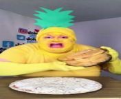 It's Forbidden To Put Pineapple On Pizza from put por