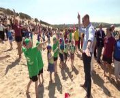 While on his tour of Newquay’s Fistral Beach, Prince William met with lifeguards and staff from the Royal National Lifeboat Institution (RNLI) who are advocating for beach safety in the sea and respective beach areas, ahead of the summer season. Buzz60’s Chloe Hurst has the story!