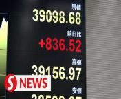 About 20 Japanese investors flocked to a small networking bar in central Tokyo to toast Nikkei hitting a record high for the first time in more than 34 years on Thursday (Feb 22). The stock market closed at 39,098.68, about 2.19% higher than that of the previous record of 38,915.87.&#60;br/&#62;&#60;br/&#62;WATCH MORE: https://thestartv.com/c/news&#60;br/&#62;SUBSCRIBE: https://cutt.ly/TheStar&#60;br/&#62;LIKE: https://fb.com/TheStarOnline