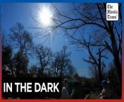 Scientists study animal behavior during solar eclipse&#60;br/&#62;&#60;br/&#62;Researchers at the Fort Worth Zoo in Texas will observe how animals&#39; routines are disrupted during the April 8 total solar eclipse, building on previous findings from a South Carolina zoo in 2017 where animals exhibited surprising behaviors during the event. This marks part of a recent trend where scientists are rigorously studying the altered behaviors of animals during historic eclipses.&#60;br/&#62;&#60;br/&#62;Photos by AP&#60;br/&#62;&#60;br/&#62;Subscribe to The Manila Times Channel - https://tmt.ph/YTSubscribe &#60;br/&#62;Visit our website at https://www.manilatimes.net &#60;br/&#62; &#60;br/&#62;Follow us: &#60;br/&#62;Facebook - https://tmt.ph/facebook &#60;br/&#62;Instagram - https://tmt.ph/instagram &#60;br/&#62;Twitter - https://tmt.ph/twitter &#60;br/&#62;DailyMotion - https://tmt.ph/dailymotion &#60;br/&#62; &#60;br/&#62;Subscribe to our Digital Edition - https://tmt.ph/digital &#60;br/&#62; &#60;br/&#62;Check out our Podcasts: &#60;br/&#62;Spotify - https://tmt.ph/spotify &#60;br/&#62;Apple Podcasts - https://tmt.ph/applepodcasts &#60;br/&#62;Amazon Music - https://tmt.ph/amazonmusic &#60;br/&#62;Deezer: https://tmt.ph/deezer &#60;br/&#62;Tune In: https://tmt.ph/tunein&#60;br/&#62; &#60;br/&#62;#themanilatimes&#60;br/&#62;#worldnews &#60;br/&#62;#solareclipse&#60;br/&#62;#animals &#60;br/&#62;