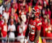 Chiefs To Tag L'Jarius Sneed & Work Out Deal With Chris Jones from chris evert nude