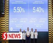 The Employees Provident Fund (EPF) on Sunday (March 3) declared a dividend rate of 5.5% for Conventional Savings for 2023, with the total payout amounting to RM50.3bil.&#60;br/&#62;&#60;br/&#62;Meanwhile, the dividend rate for syariah savings was 5.4% with the payout totaling to RM7.5bil.&#60;br/&#62;&#60;br/&#62;Read more at https://tinyurl.com/mvmkp7c7 &#60;br/&#62;&#60;br/&#62;WATCH MORE: https://thestartv.com/c/news&#60;br/&#62;SUBSCRIBE: https://cutt.ly/TheStar&#60;br/&#62;LIKE: https://fb.com/TheStarOnline