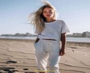 Prompt Midjourney : Full body shot of a girl on a Venice beach. She is facing the camera. She is wearing white sneakers and white shirt --cref https://s.mj.run/T8-1rjZpBgc --style raw --s 80 --cw 10 --ar 4:5