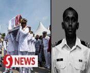 The remains of Royal Malaysian Navy pilot, Lieutenant T. Sivasutan, who perished in the helicopter crash in Lumut on Tuesday (April 23) has been cremated at the Manjung Hindu Sabha Sanathana Dharma Ashram crematorium in Kampung Serdang Sitiawan.&#60;br/&#62;&#60;br/&#62;WATCH MORE: https://thestartv.com/c/news&#60;br/&#62;SUBSCRIBE: https://cutt.ly/TheStar&#60;br/&#62;LIKE: https://fb.com/TheStarOnline