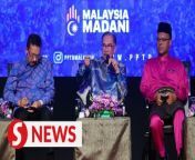 Non-performing and lazy civil servants will not be rewarded under the revamped Public Service Remuneration System (SSPA) next year, says Datuk Seri Anwar Ibrahim.&#60;br/&#62;&#60;br/&#62;The Prime Minister said at the Malaysian Administrative and Diplomatic Service Association Townhall gathering in conjunction with the Hari Raya celebration on Thursday (April 25) that this was part of the reforms within the civil service which will be done in tandem when the new remuneration scheme is implemented.&#60;br/&#62;&#60;br/&#62;Read more at https://tinyurl.com/2s36u37p&#60;br/&#62;&#60;br/&#62;WATCH MORE: https://thestartv.com/c/news&#60;br/&#62;SUBSCRIBE: https://cutt.ly/TheStar&#60;br/&#62;LIKE: https://fb.com/TheStarOnline&#60;br/&#62;